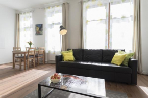 Гостиница Studio Apartment Niemetzstr 51  Берлин